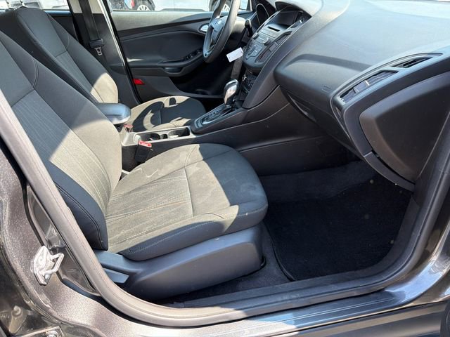 Used 2016 Ford Focus SE image 13