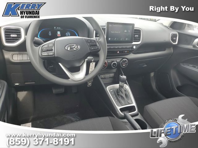 New 2026 Hyundai Venue SE image 9