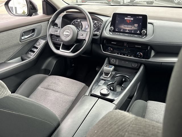 Used 2022 Nissan Rogue SV image 24