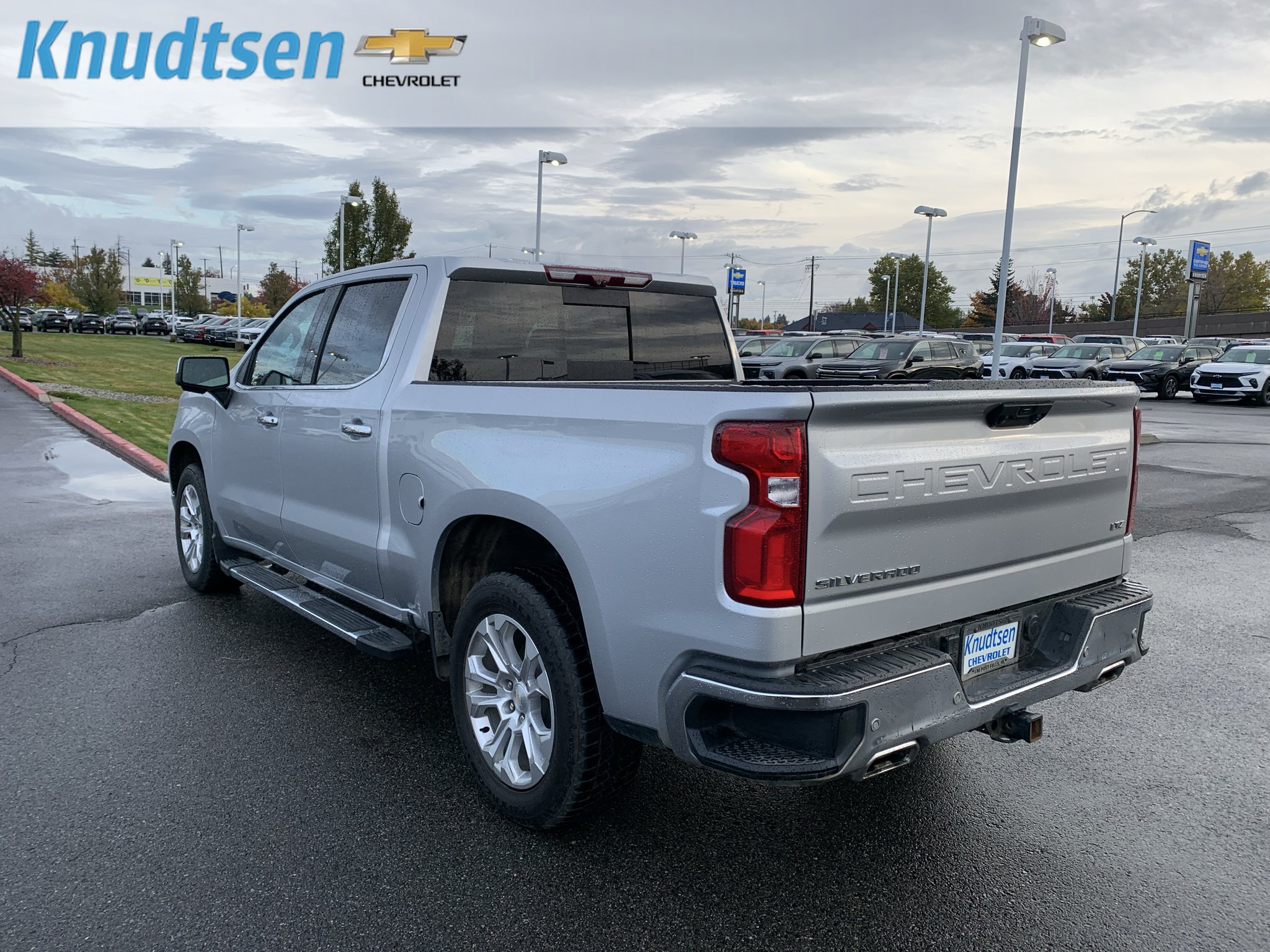 Used 2022 Chevrolet Silverado 1500 LTZ w/ LTZ Premium Package AWD/4WD image 5