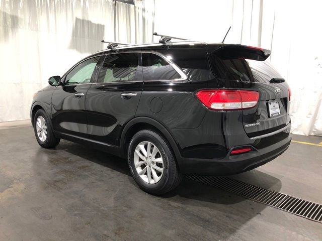 Used 2017 Kia Sorento FWD image 5