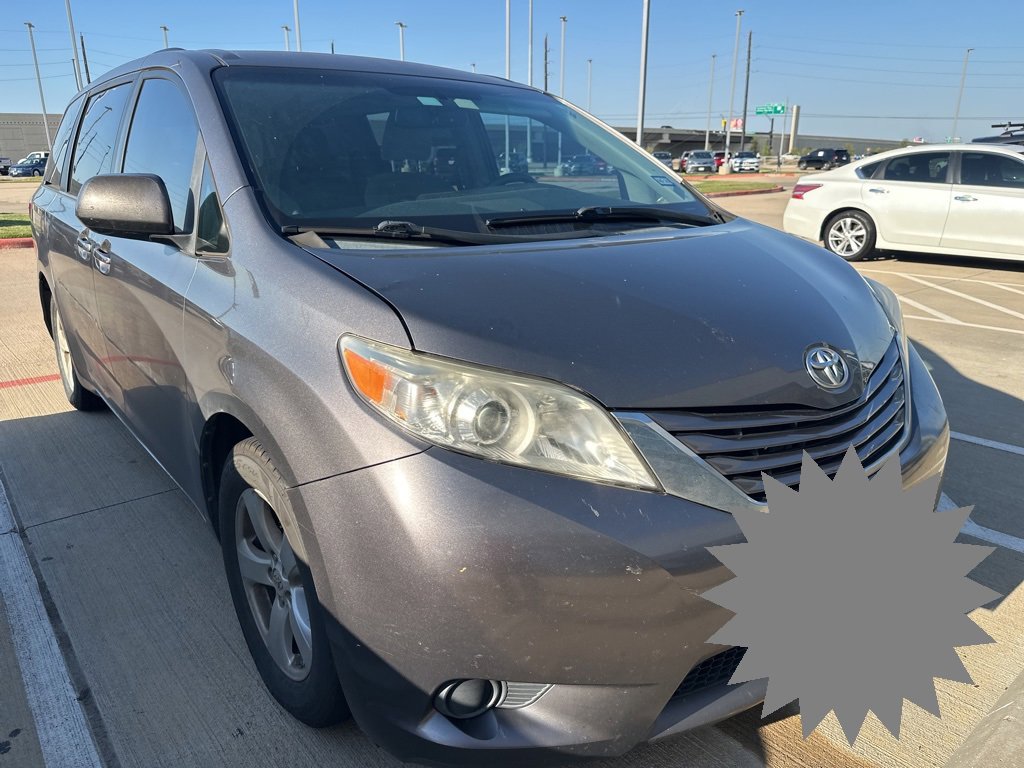 Used 2016 Toyota Sienna LE