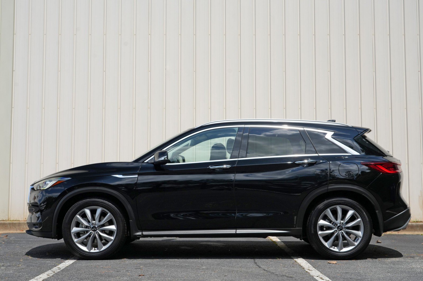 Used 2022 INFINITI QX50 Luxe FWD image 8