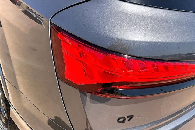 New 2026 Audi Q7 2.0T Premium AWD/4WD image 32
