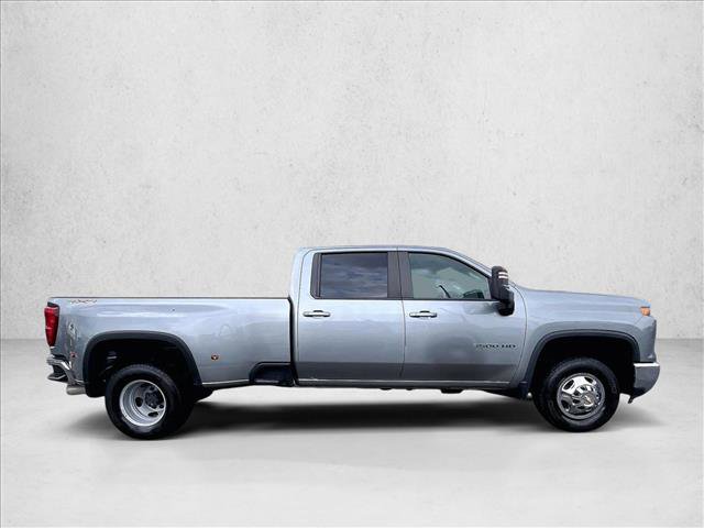 Used 2024 Chevrolet Silverado 3500 LT AWD/4WD image 5