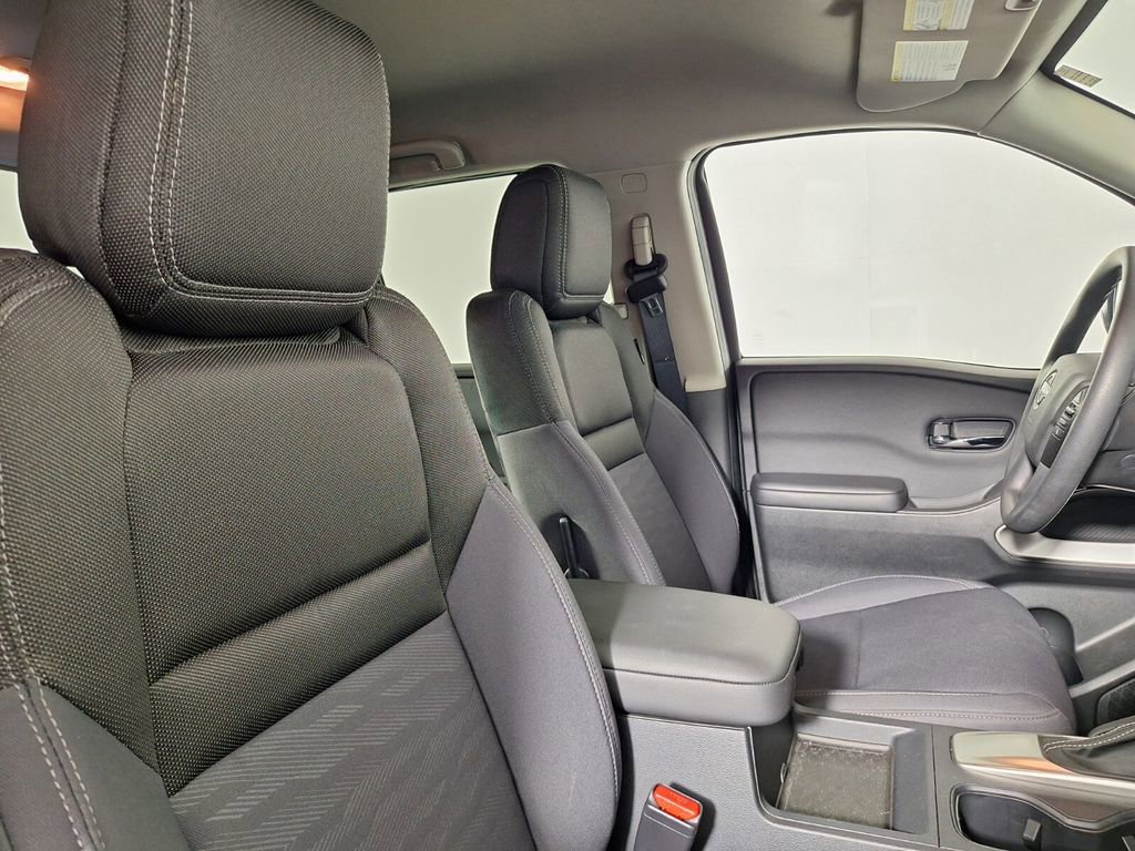Used 2024 Nissan Frontier SV w/ Technology Package RWD image 28