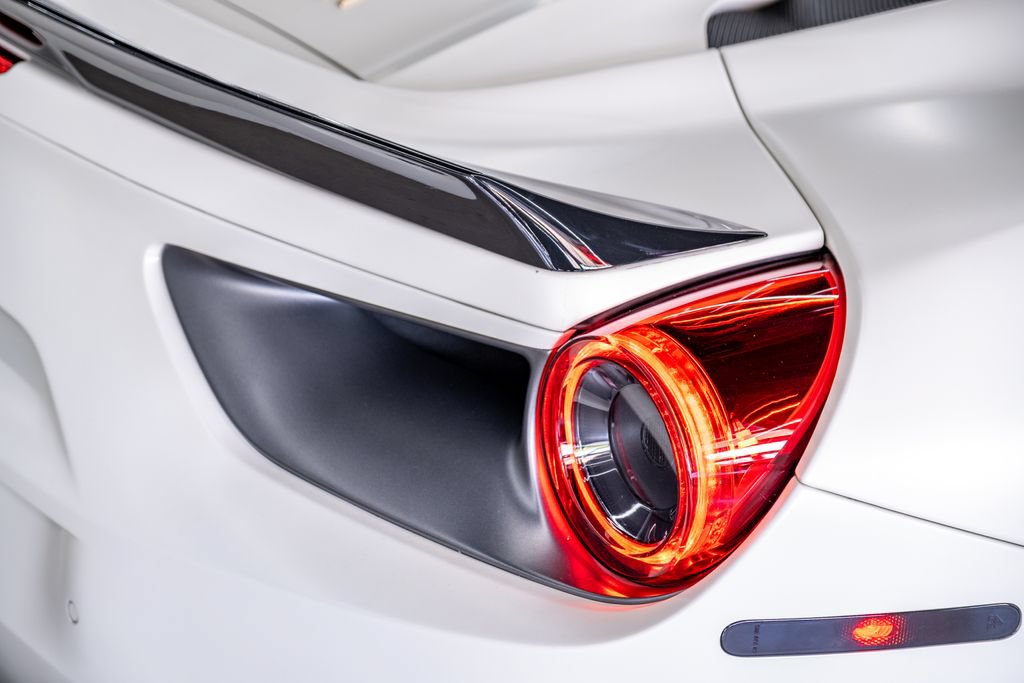 Used 2018 Ferrari 488 Spider RWD image 22