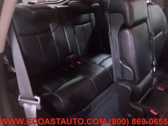 Used 2014 Nissan Pathfinder SL w/ SL Tech Package FWD image 16