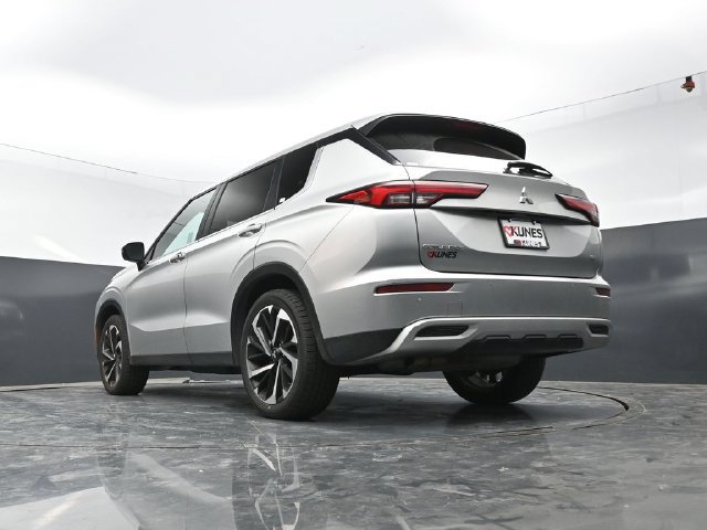 Used 2024 Mitsubishi Outlander SE FWD image 56