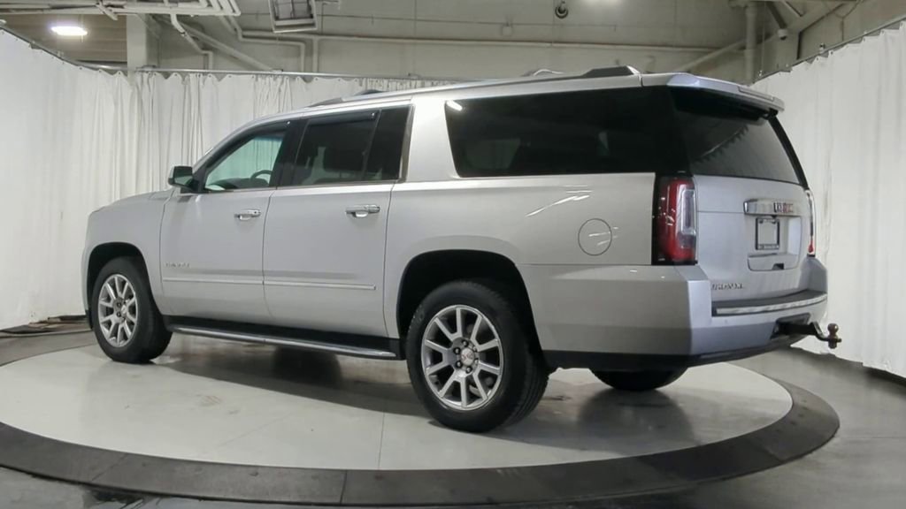 Used 2020 GMC Yukon XL Denali w/ Open Road Package AWD/4WD image 8