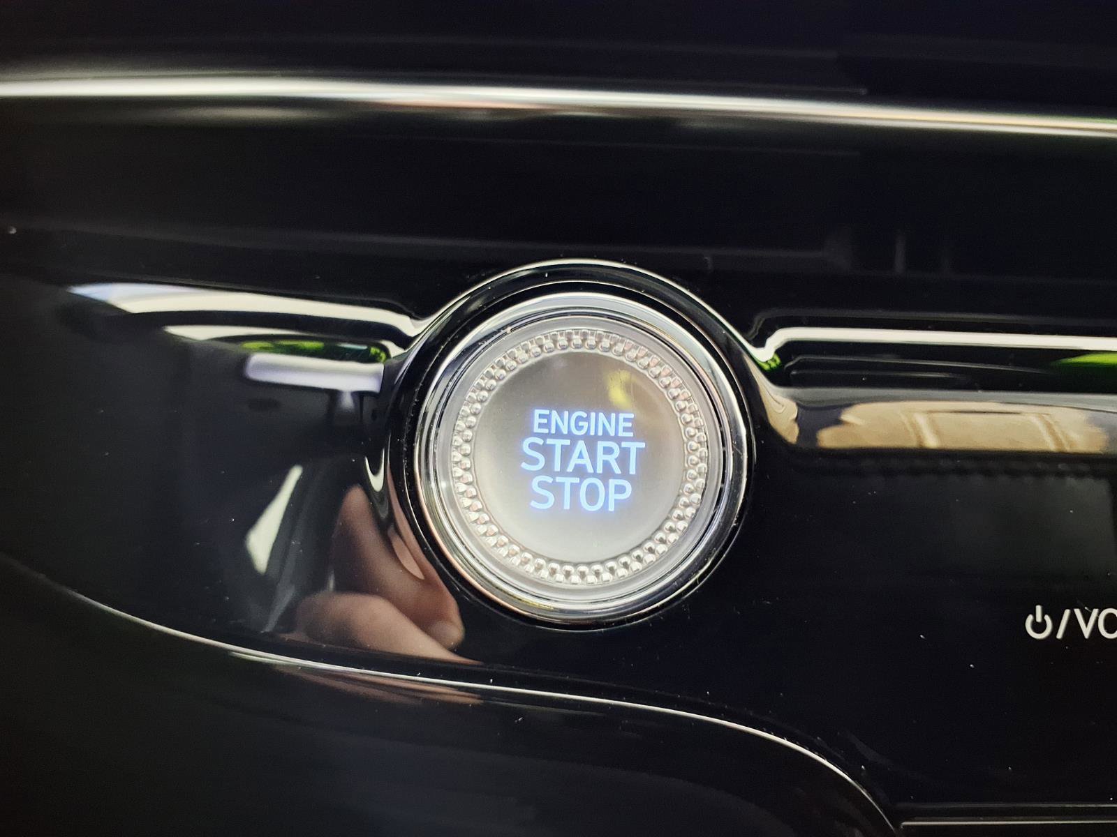 Certified 2025 Genesis G80 3.5T Sport image 23