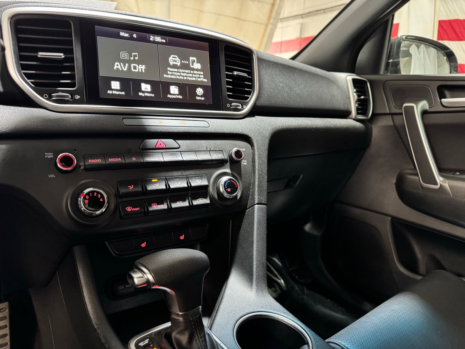 Used 2020 Kia Sportage S image 21