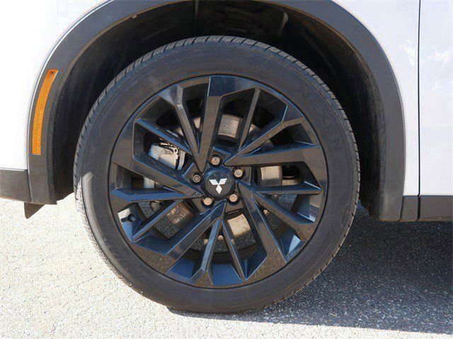 Used 2025 Mitsubishi Outlander SEL Black Edition image 9