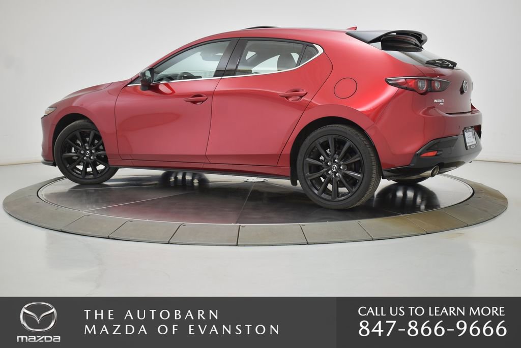 Used 2025 MAZDA MAZDA3 Hatchback w/Premium Plus Pkg image 6