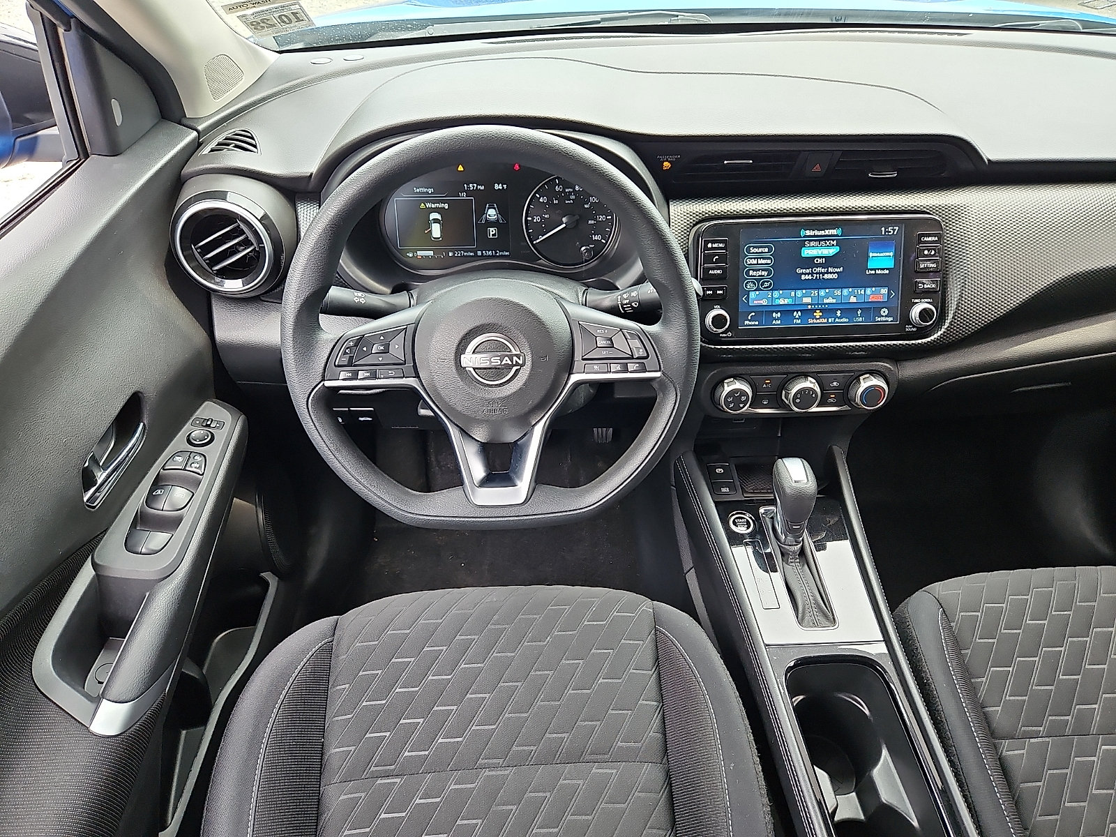 Used 2023 Nissan Kicks SV FWD image 11
