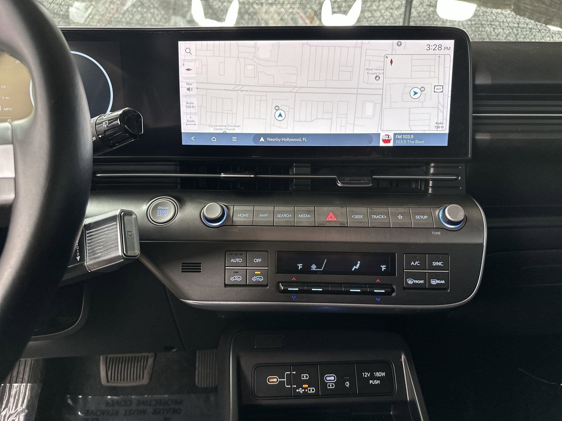 Used 2025 Hyundai Kona SEL image 22