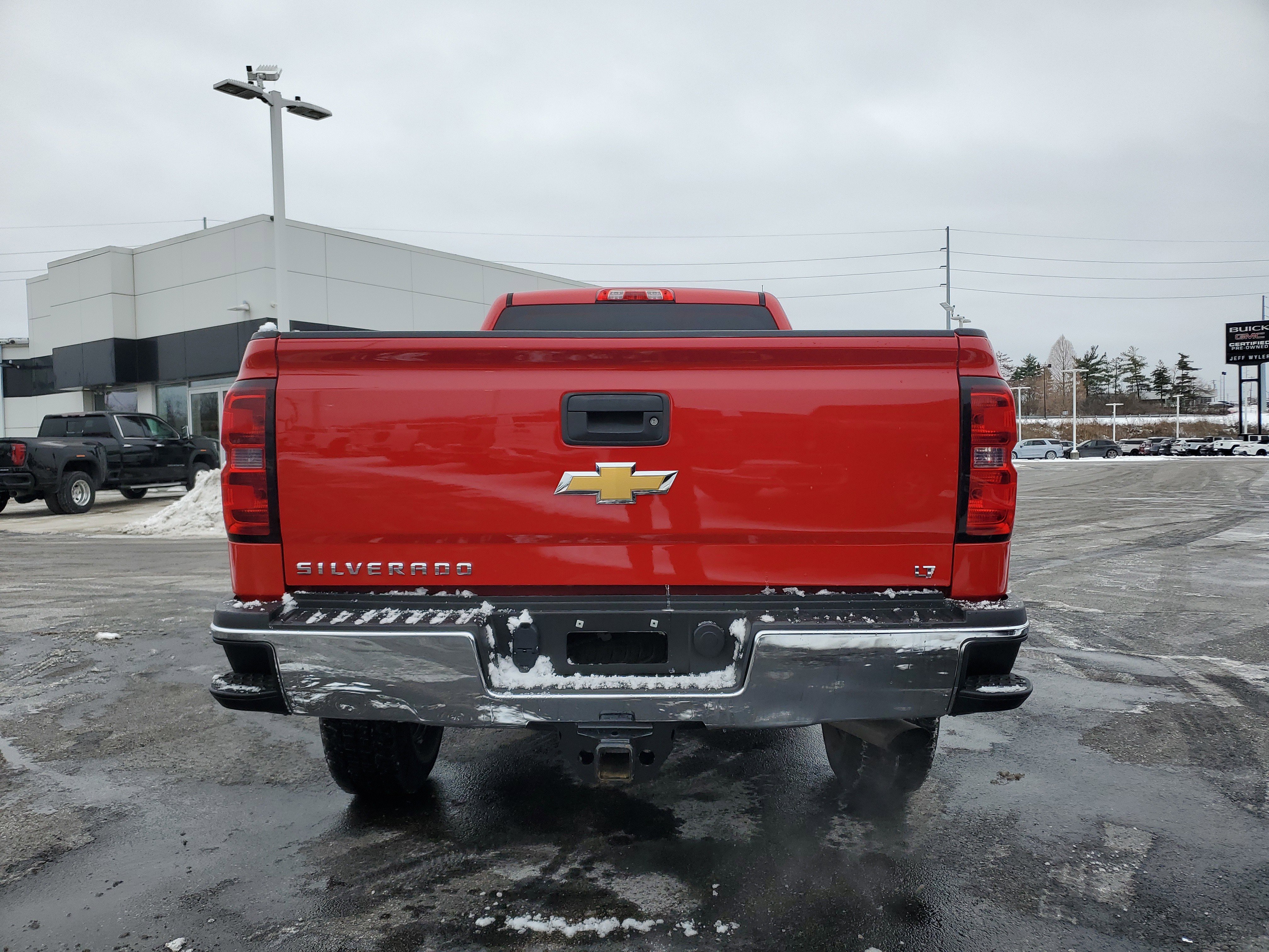Used 2015 Chevrolet Silverado 2500 LT w/ Snow Plow Prep Package image 5