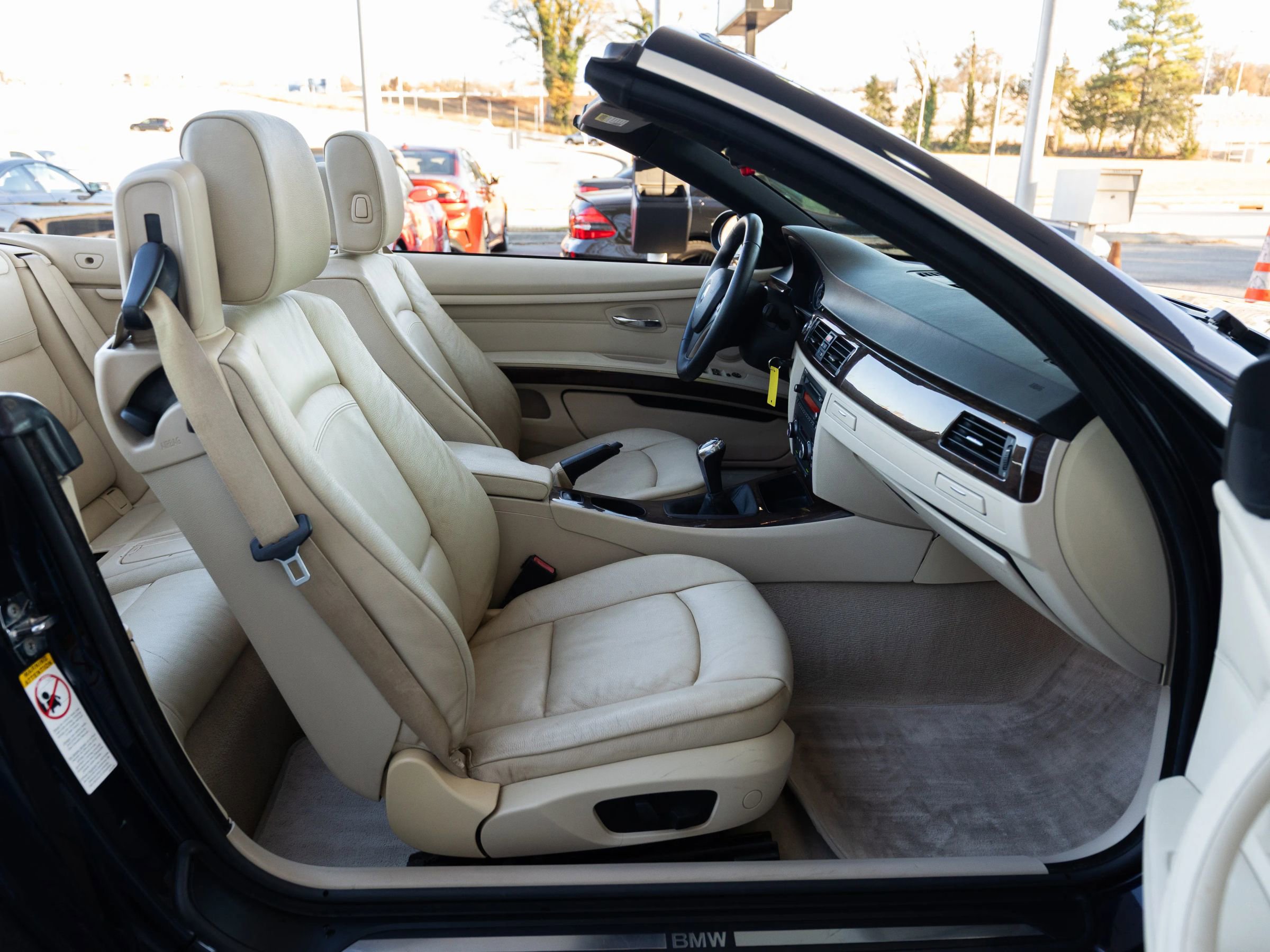 Used 2009 BMW 328i Convertible image 27