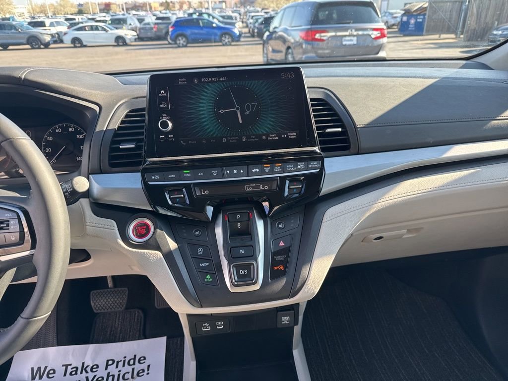 Certified 2025 Honda Odyssey EX-L image 18