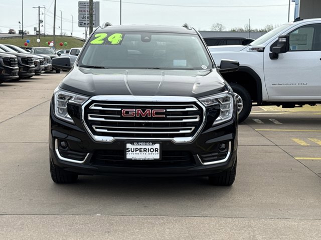 Used 2024 GMC Terrain SLT w/ Infotainment Package II AWD/4WD image 9