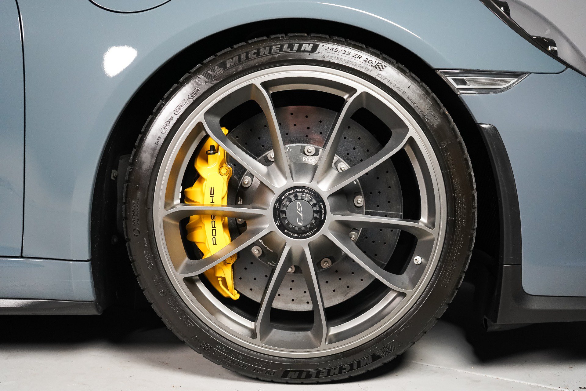 Used 2018 Porsche 911 GT3 RWD image 47
