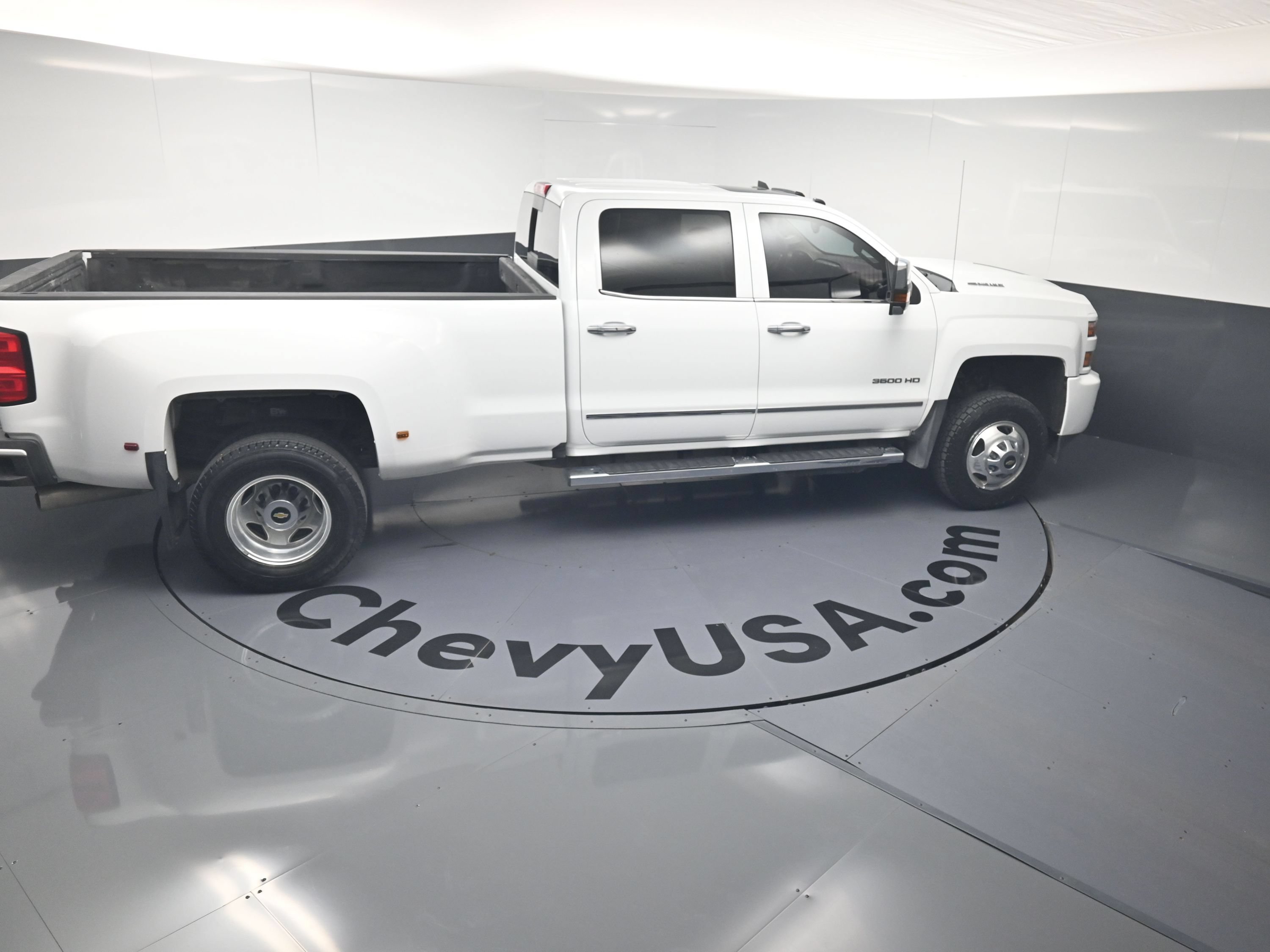 Used 2018 Chevrolet Silverado 3500 LTZ w/ Duramax Plus Package AWD/4WD image 35