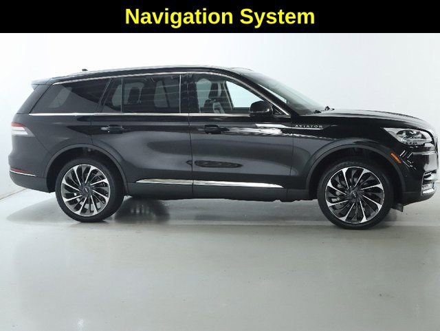 Certified 2023 Lincoln Aviator Reserve w/ Equipment Group 201A image 11