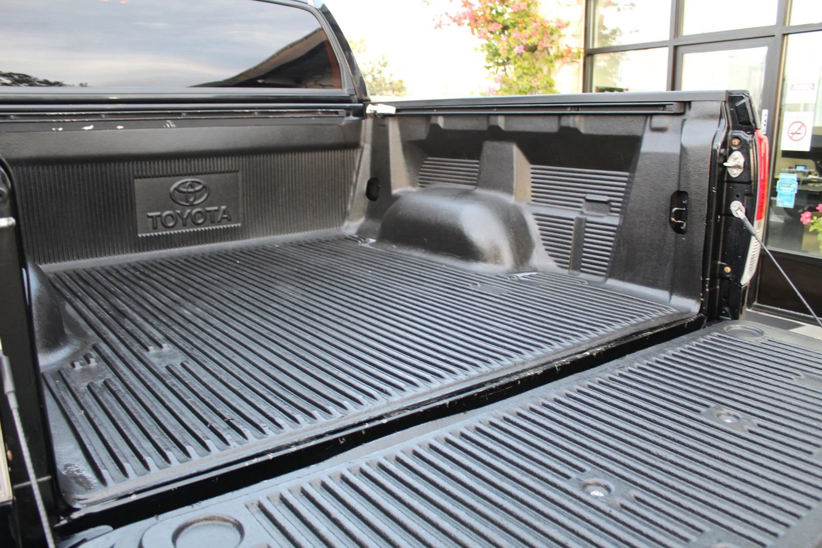 Used 2012 Toyota Tundra 2WD CrewMax w/ Tow Pkg image 29