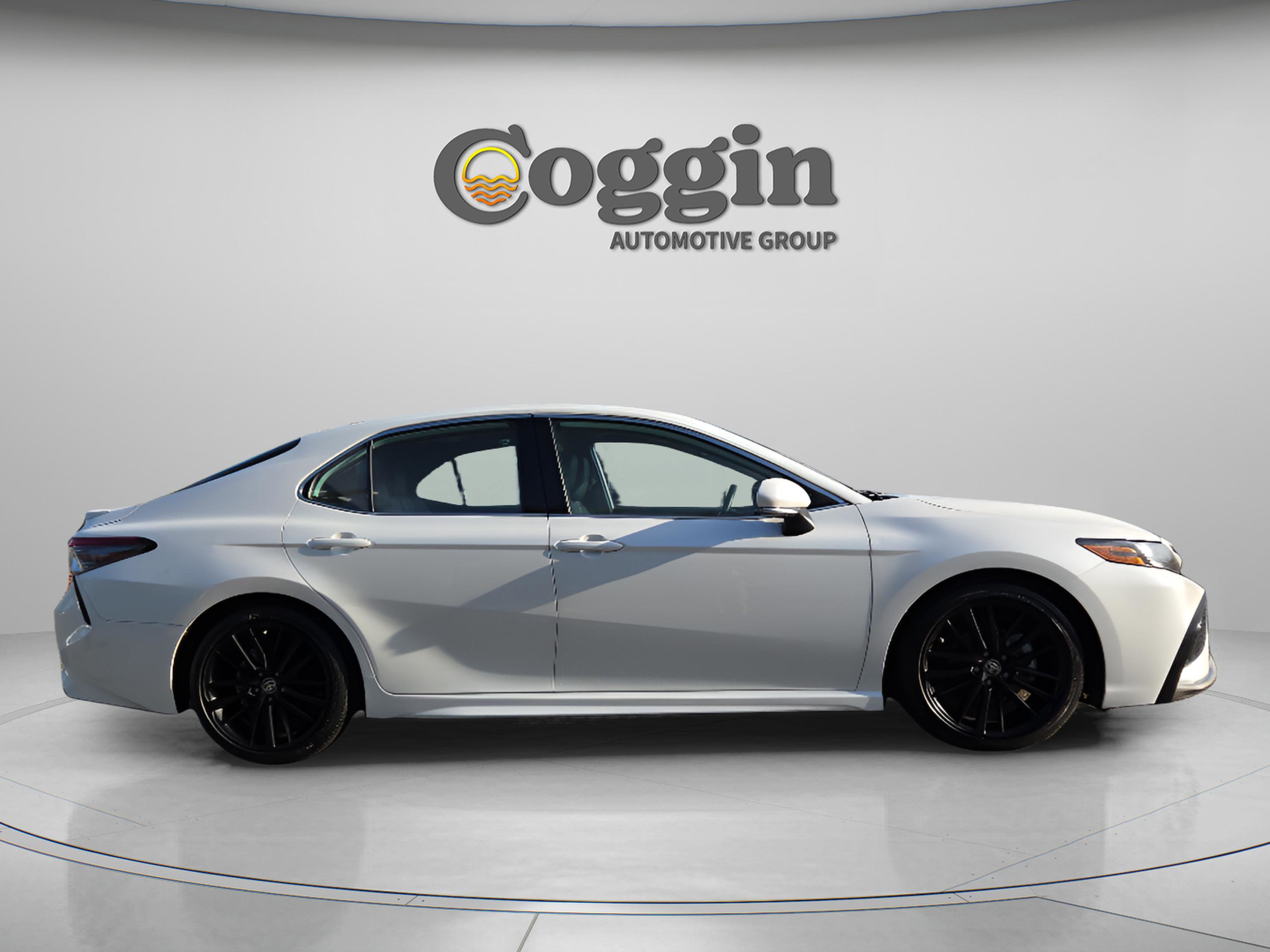 Used 2023 Toyota Camry XSE w/ Driver Assist Package image 6