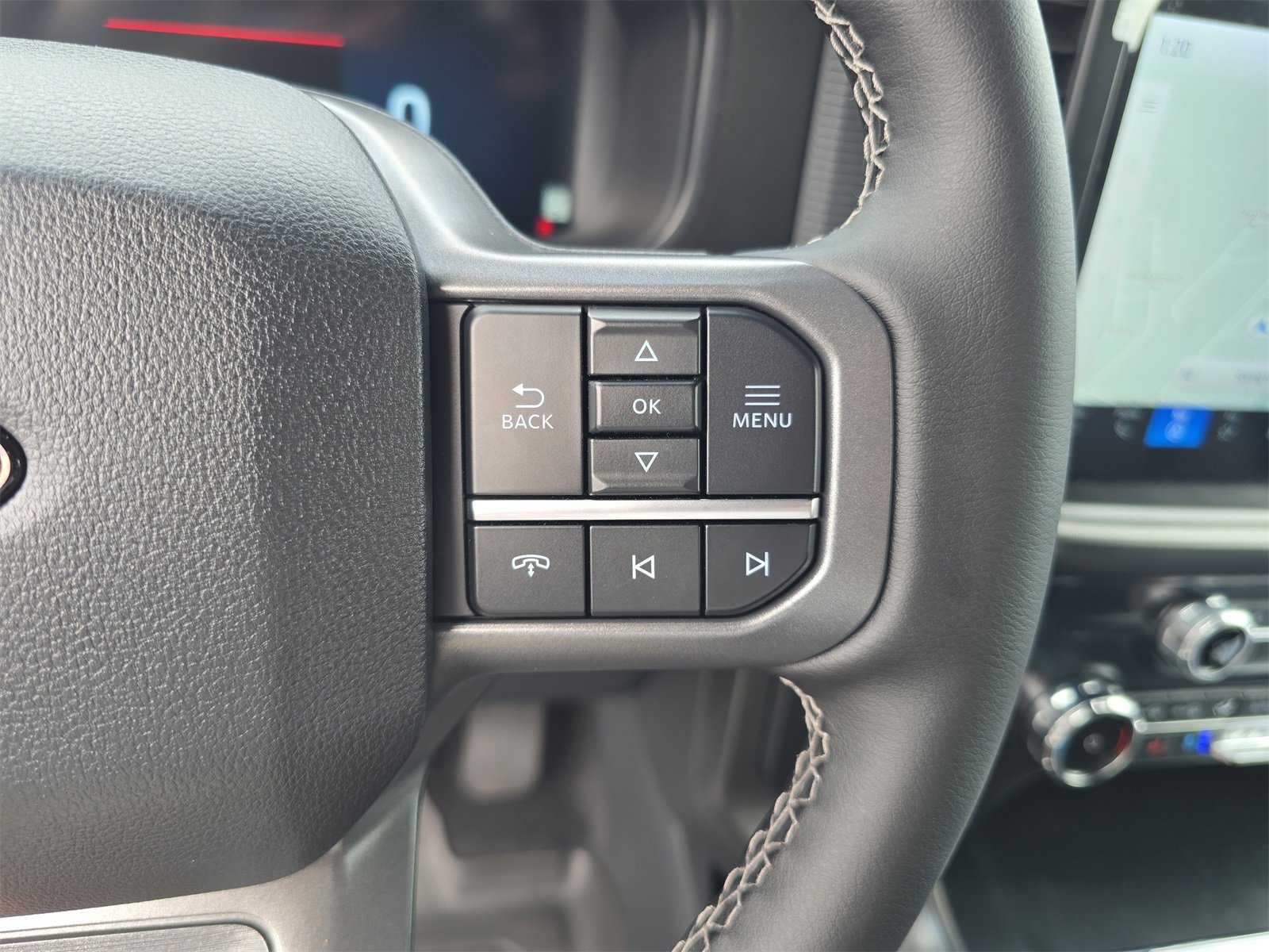 New 2025 Ford F150 Lariat w/ Equipment Group 502A High image 23