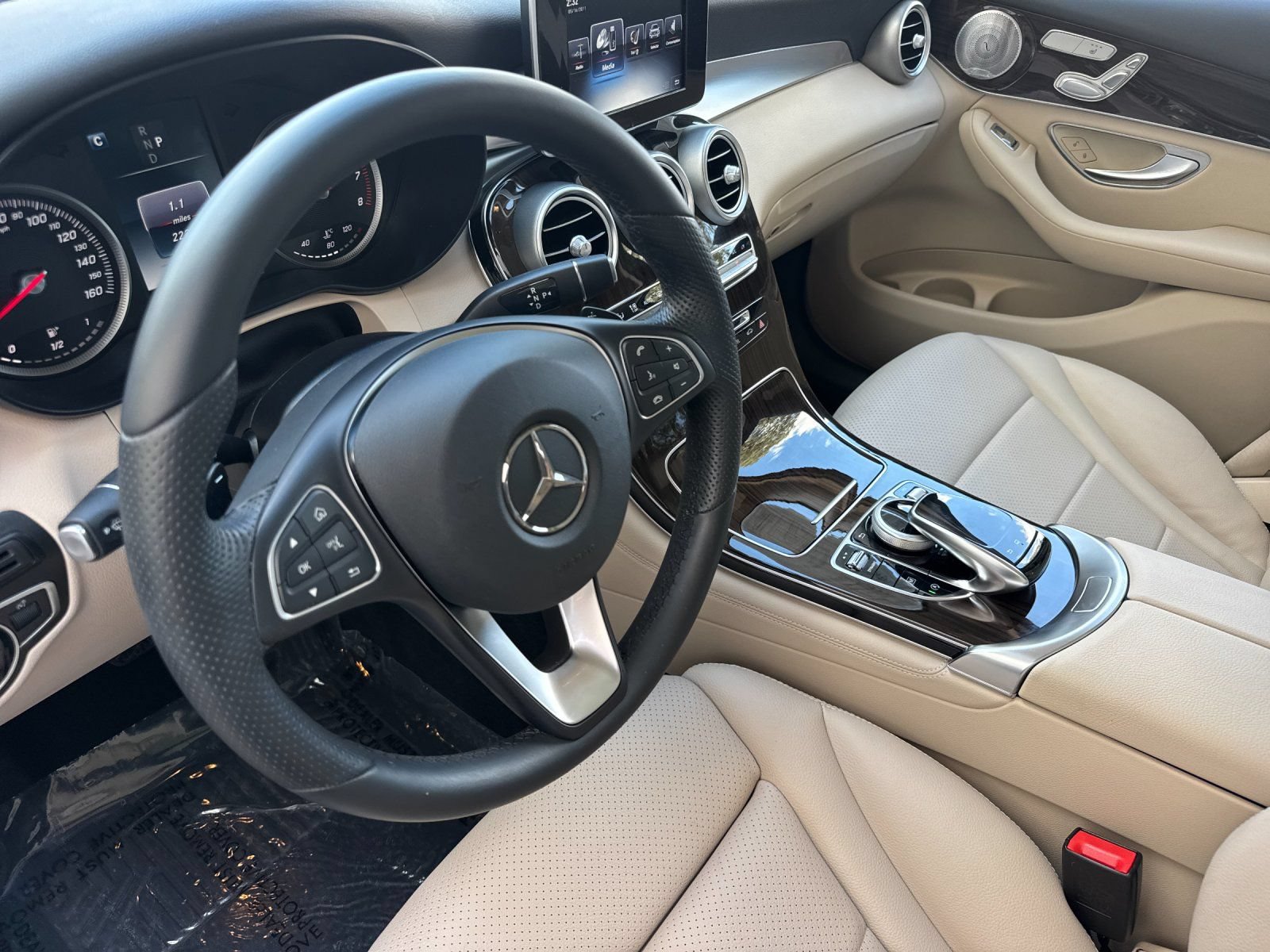 Used 2016 Mercedes-Benz GLC 300 4MATIC image 10