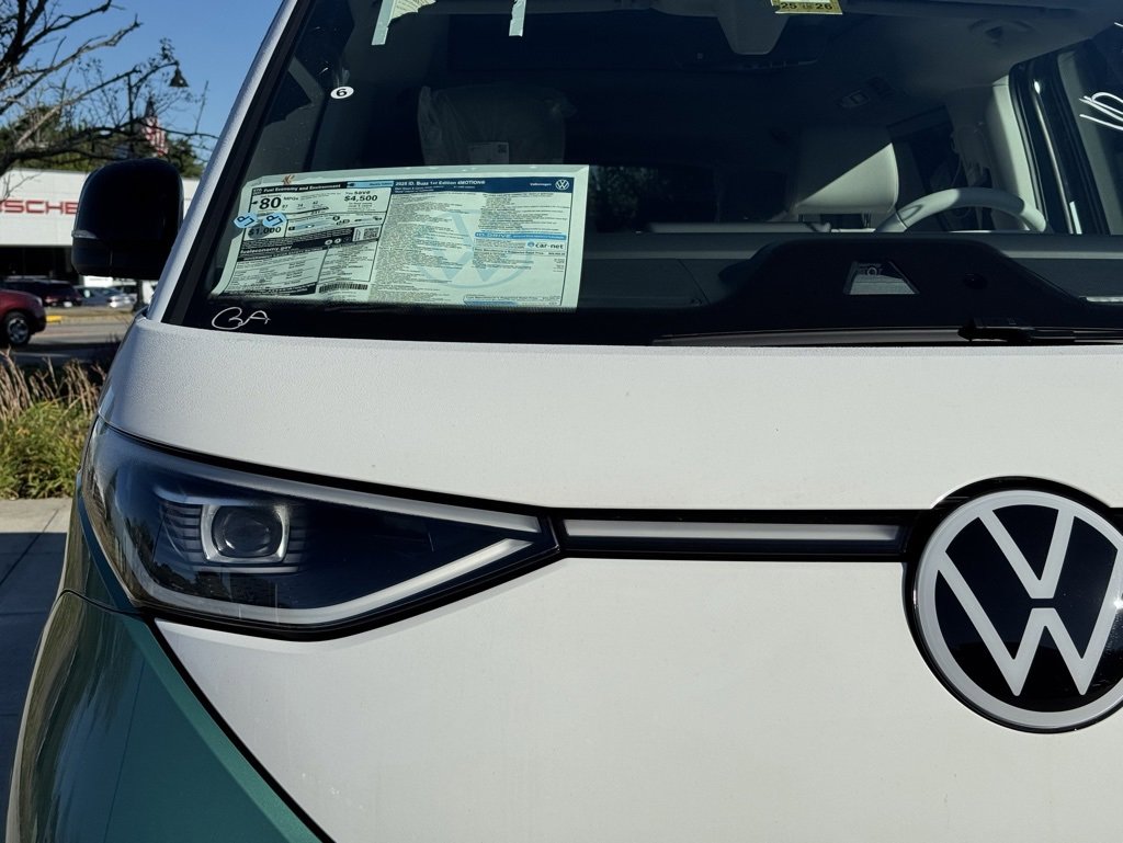 New 2025 Volkswagen ID. Buzz 1st Edition image 3