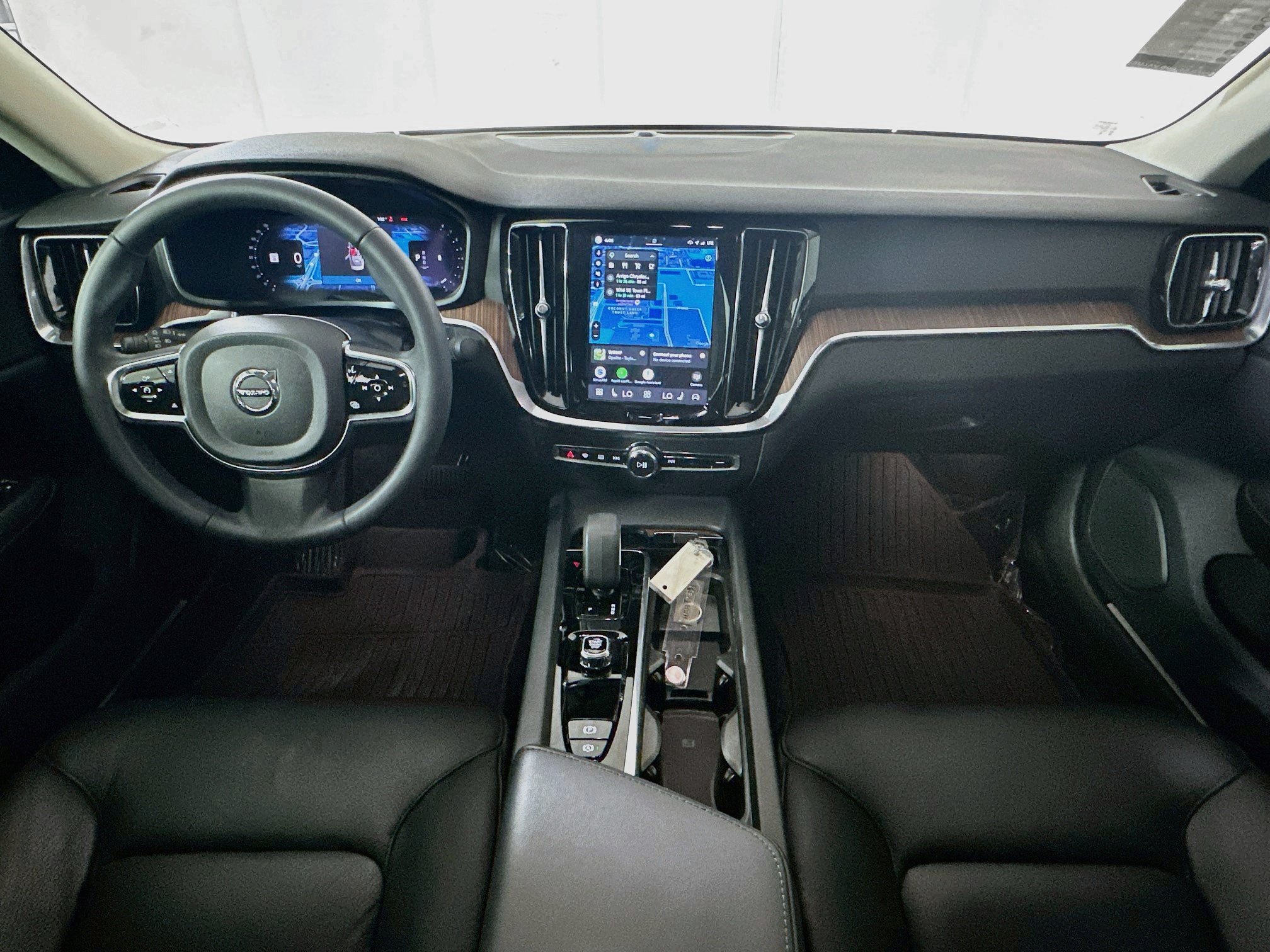 Used 2025 Volvo S60 B5 Plus w/ Protection Package Premier FWD image 27