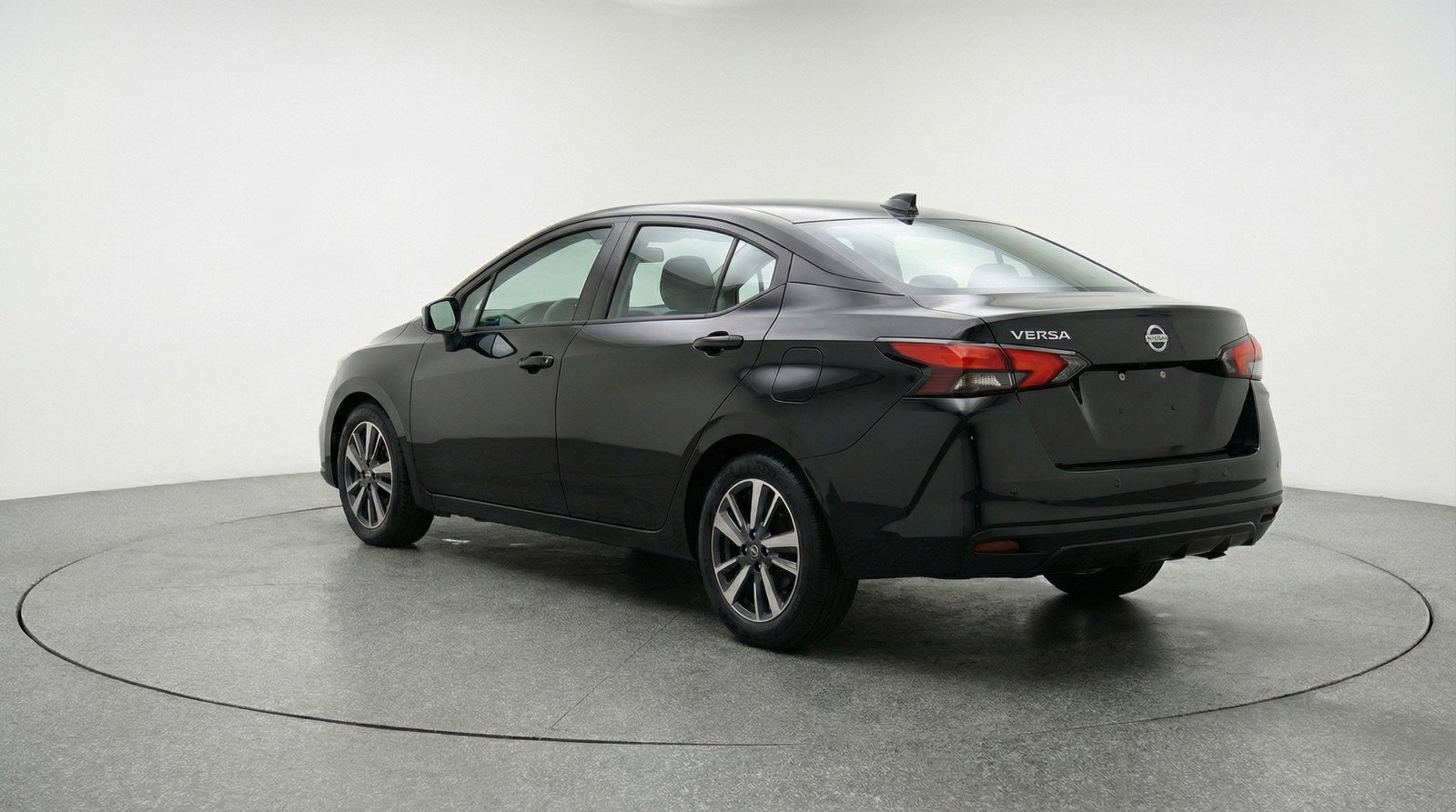 Used 2025 Nissan Versa SV FWD image 6