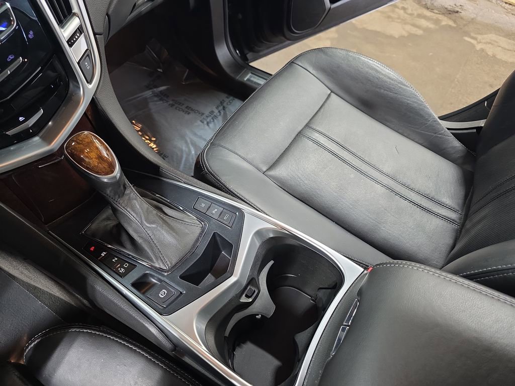 Used 2015 Cadillac SRX Luxury w/ Driver Awareness Package image 24