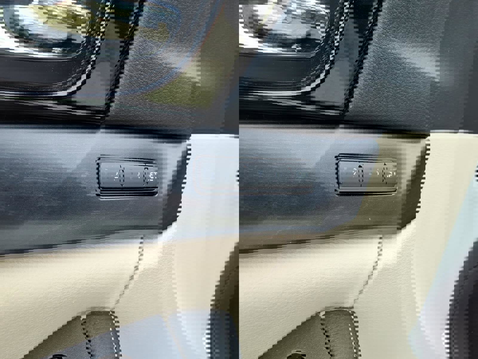 Used 2022 Nissan Maxima Platinum w/ Sport Mat Group image 10