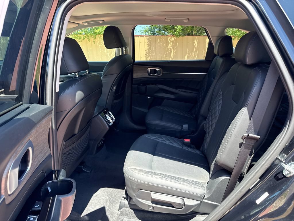 Used 2023 Kia Sorento SX Prestige AWD/4WD image 20
