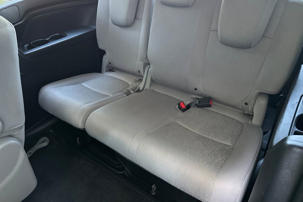 Used 2018 Honda Odyssey EX image 14