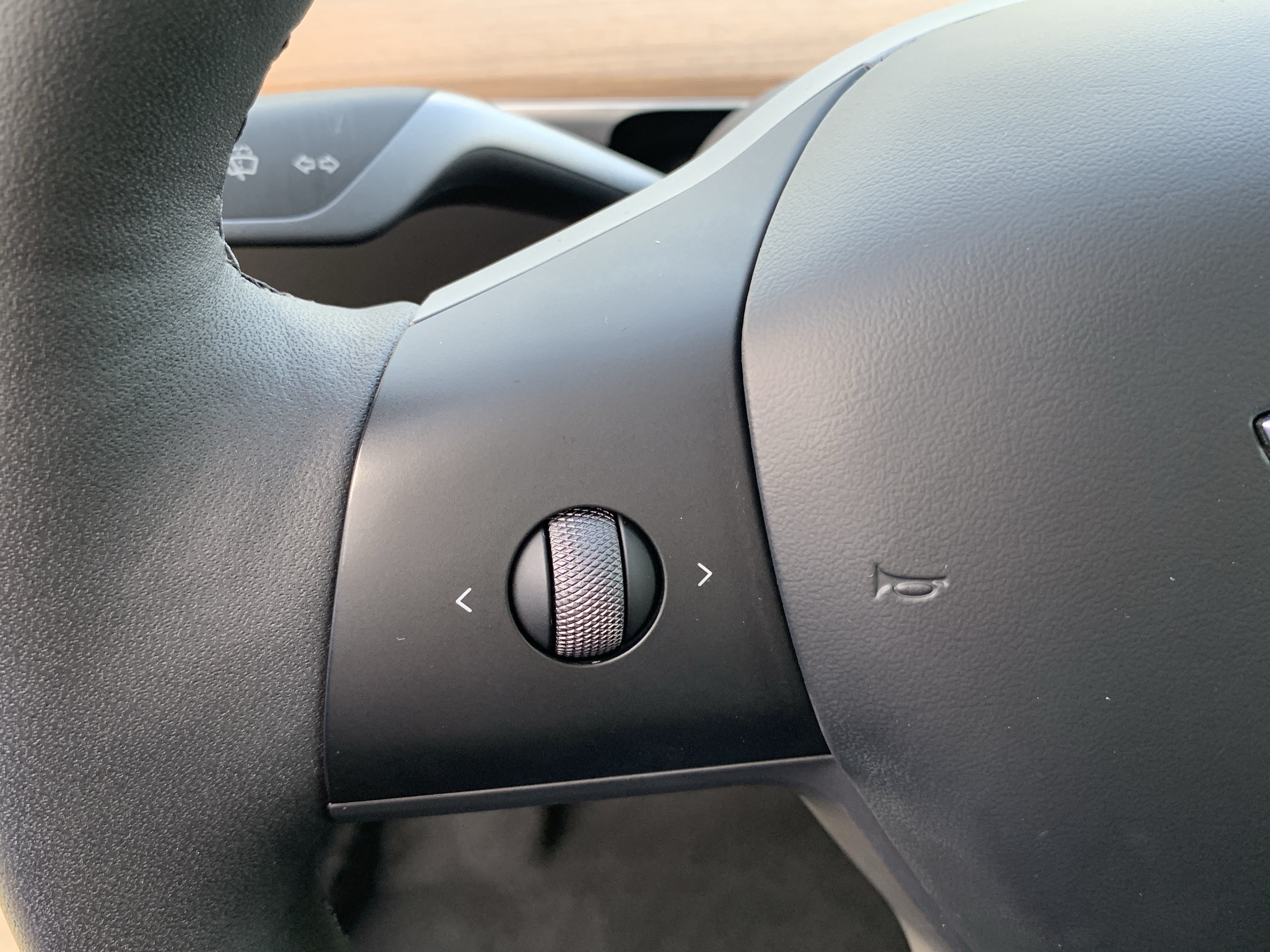 Used 2025 Tesla Model Y Long Range RWD image 19