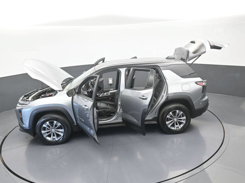 Used 2025 Chevrolet Equinox LT FWD image 59