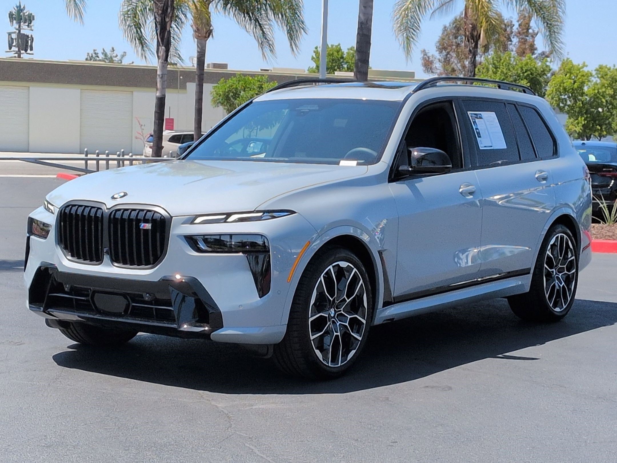 Used 2025 BMW X7 M60i AWD/4WD image 5