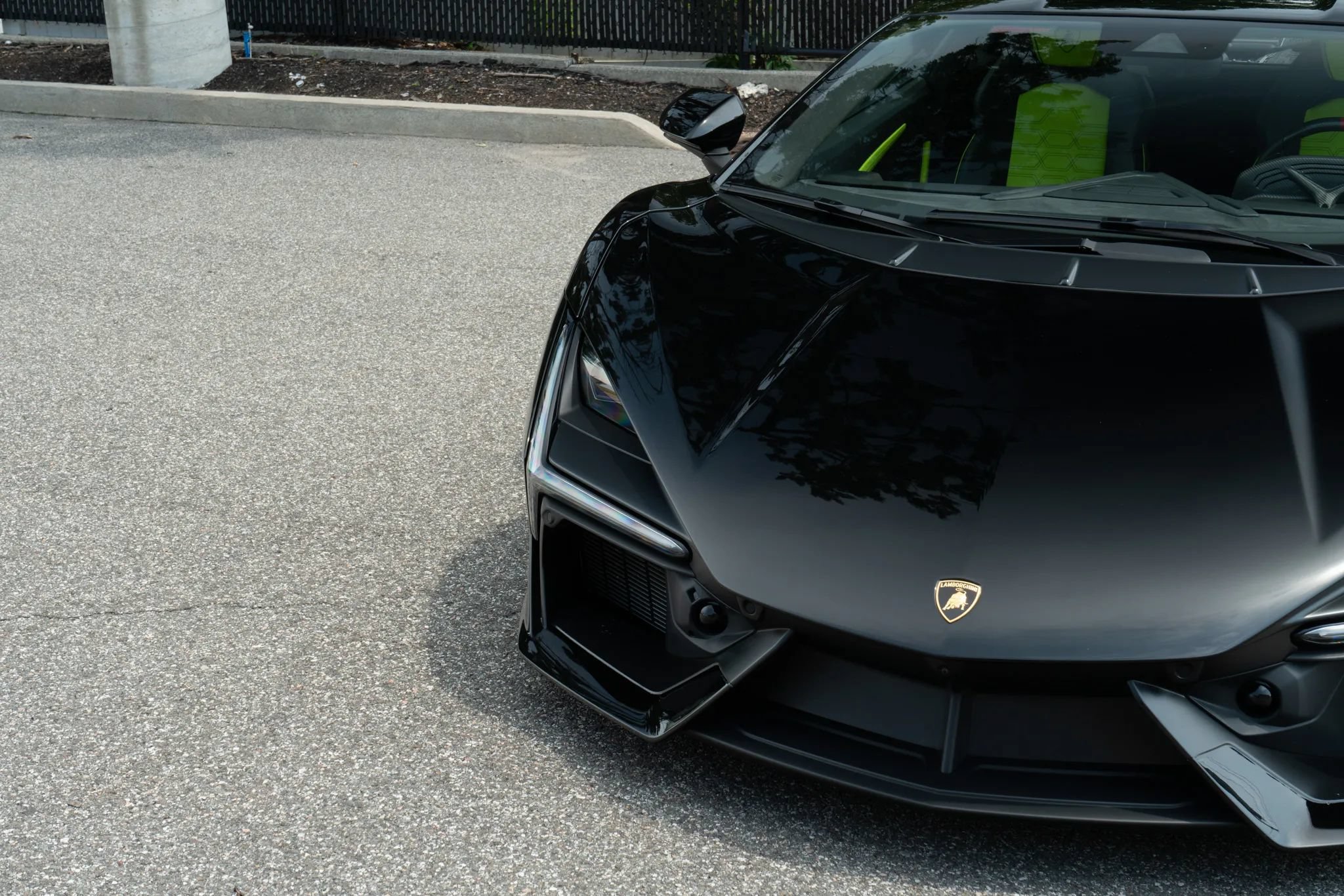 Used 2024 Lamborghini Revuelto AWD/4WD image 5