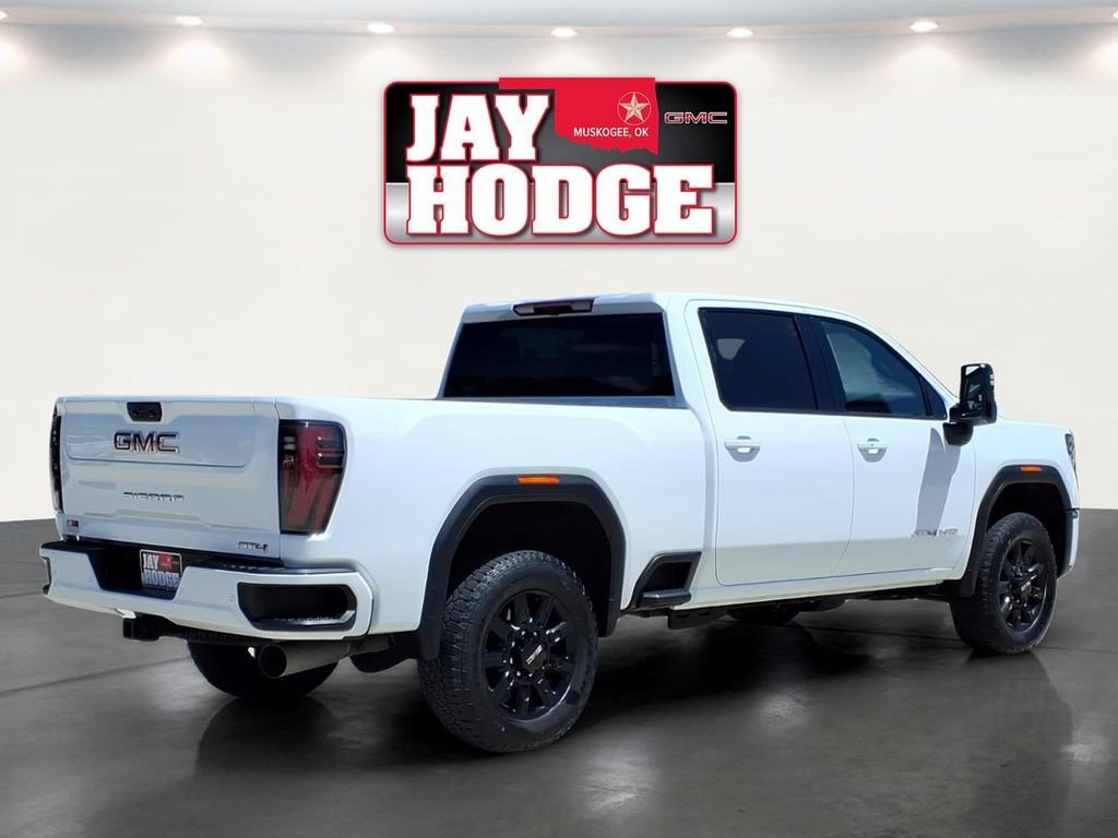 Used 2025 GMC Sierra 2500 AT4 AWD/4WD image 6