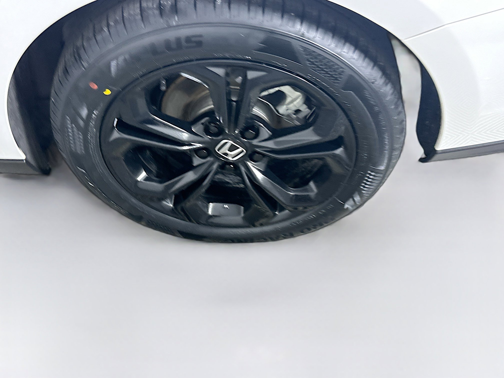 Used 2025 Honda Accord SE image 11