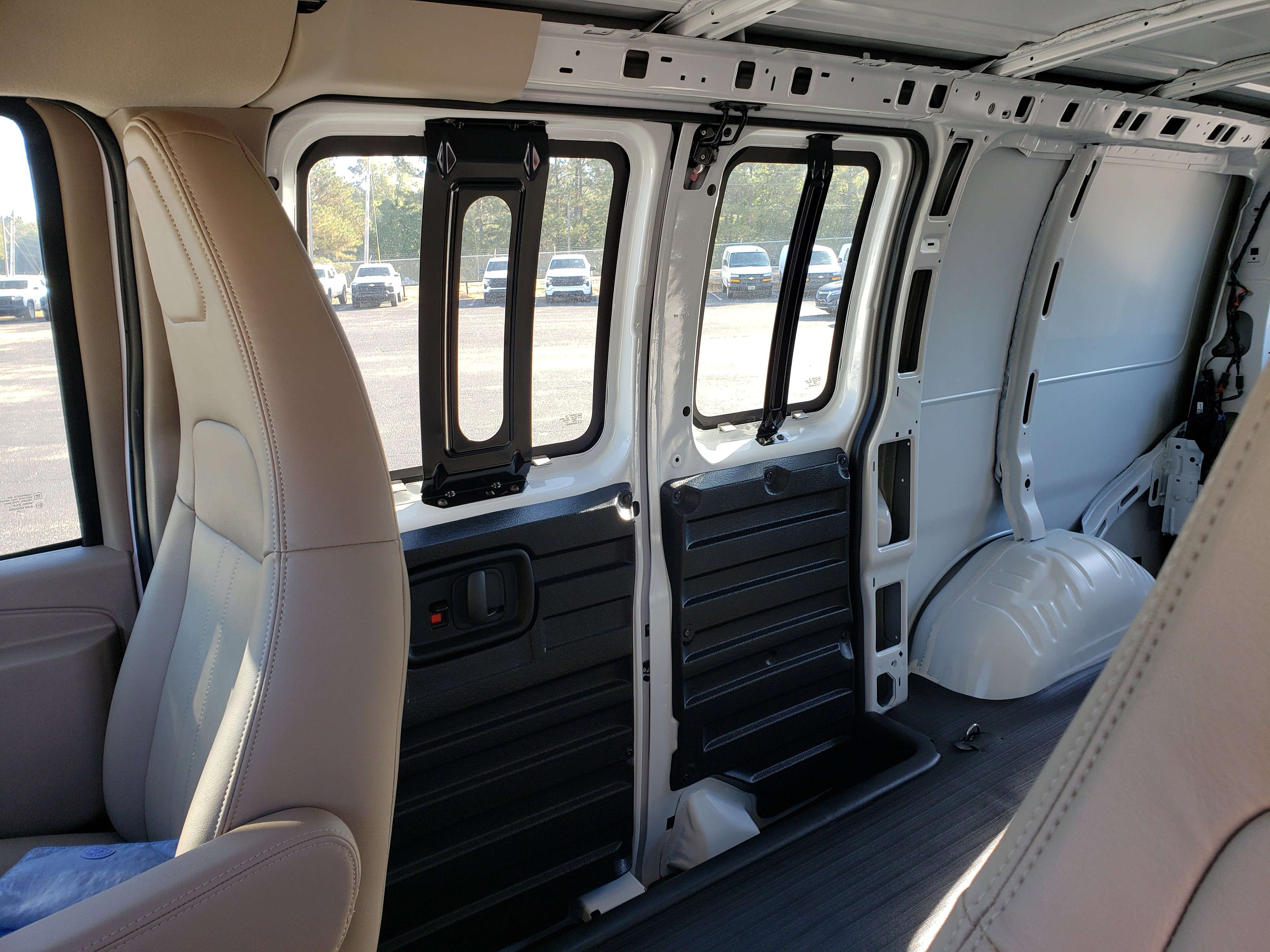 New 2025 Chevrolet Express 2500 Extended w/ Driver Convenience Package image 32