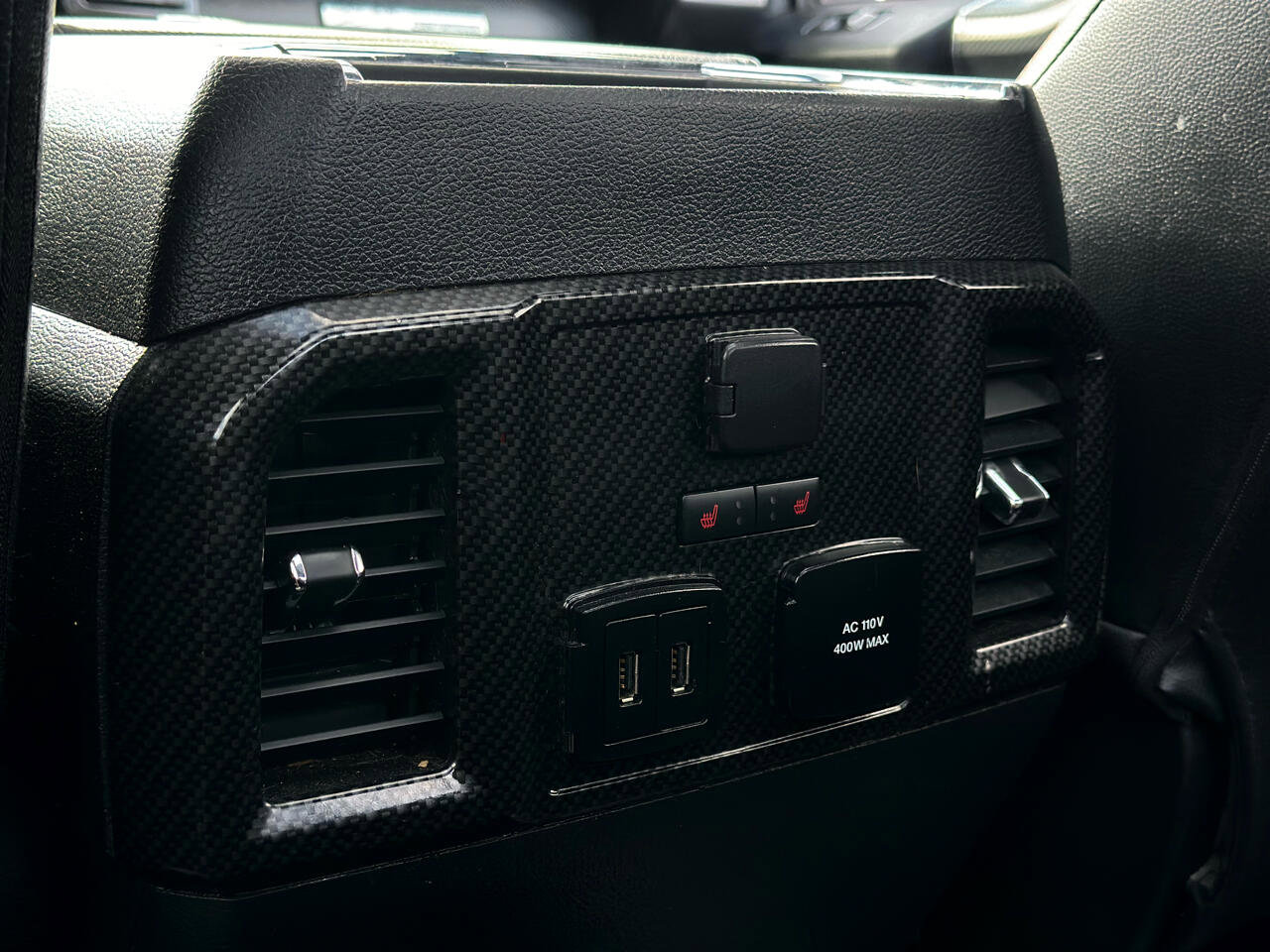 Used 2019 Ford F150 Lariat w/ Equipment Group 502A Luxury image 17