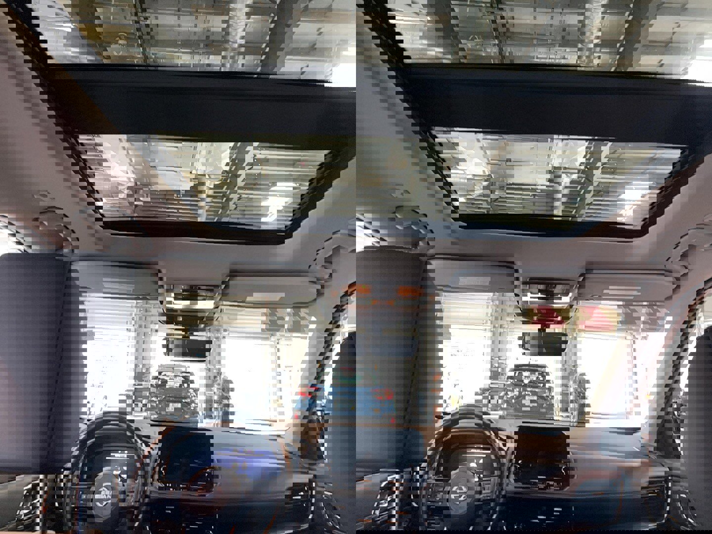 Used 2022 Nissan Rogue Platinum w/ Head-Up Display Package image 7