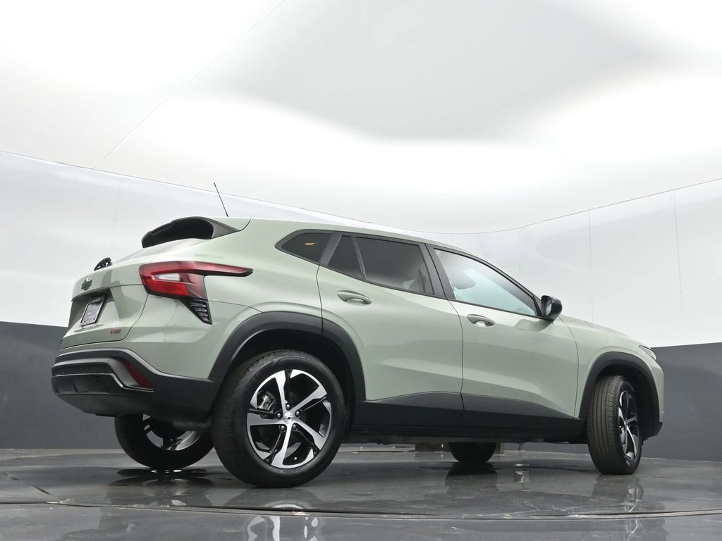 Used 2024 Chevrolet Trax RS w/ Driver Confidence Package image 31