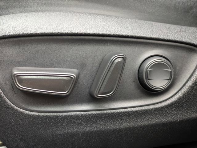 Used 2022 Toyota RAV4 XLE Premium FWD image 20