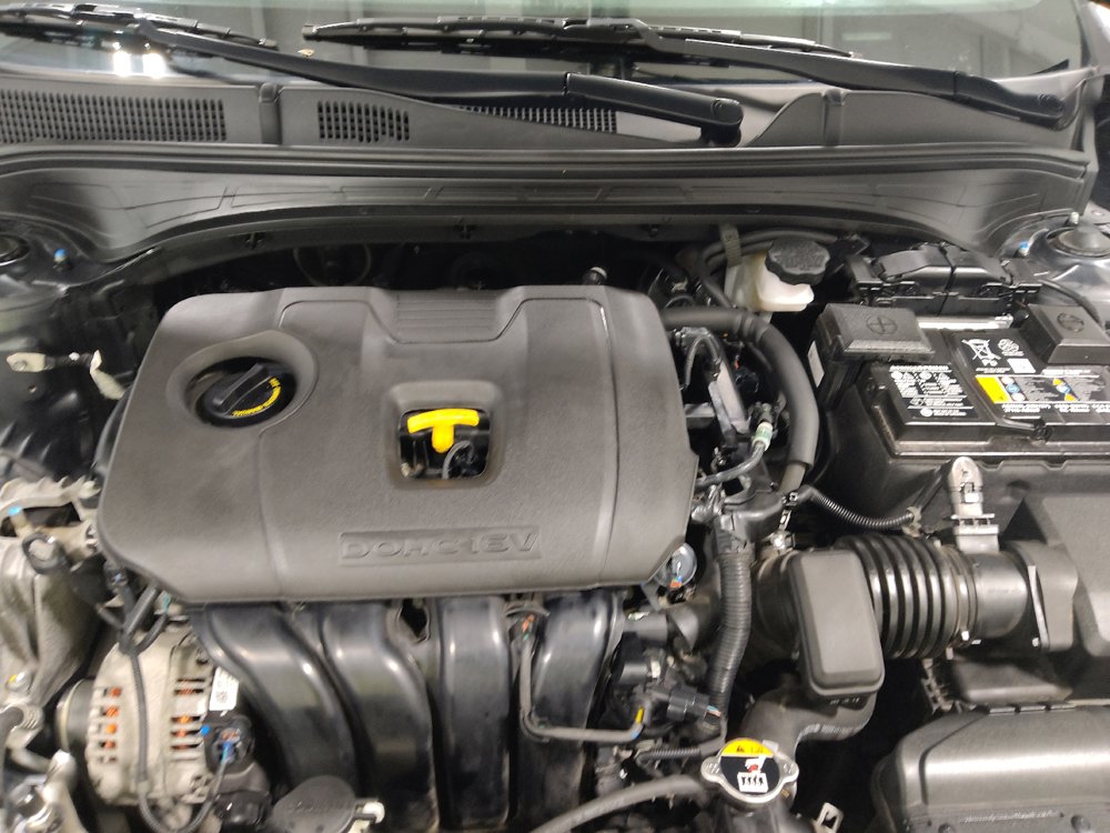 Used 2023 Kia Forte LXS w/ LXS Technology Package FWD image 30